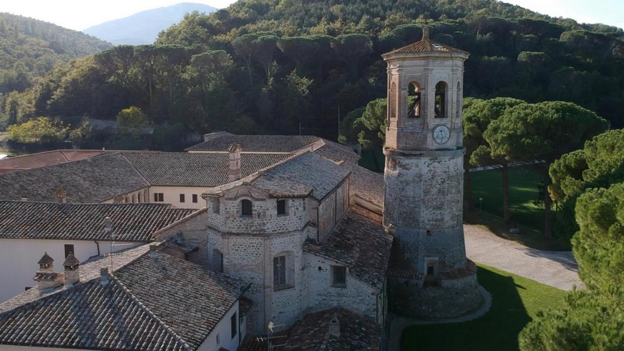 Agriturismo Montecorona Умбертіде Екстер'єр фото