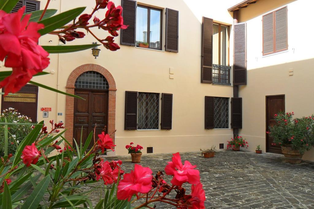 Agriturismo Montecorona Умбертіде Екстер'єр фото